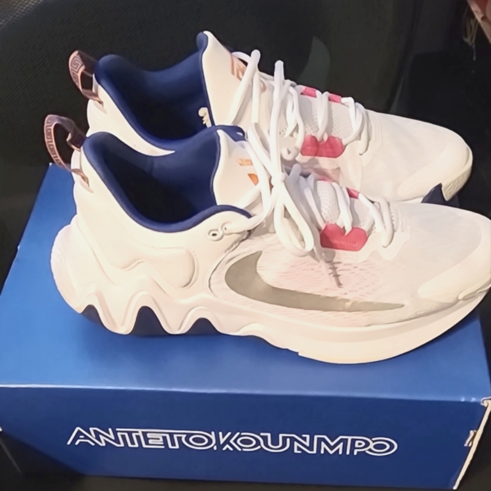 Men's Nike Giannis Immortaliy 2 Sneakers